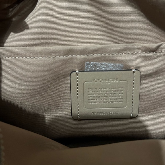 NWT Coach crossbody - Picture 2 of 8